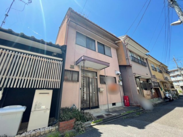 太秦安井春日町の外観|３駅２沿線利用可能な通勤通学にも便利な立地！