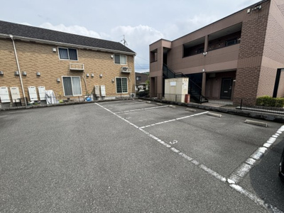 【駐車場】 | ビーグルスクエアB棟