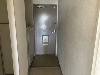 【玄関】 | ロイヤル八尾