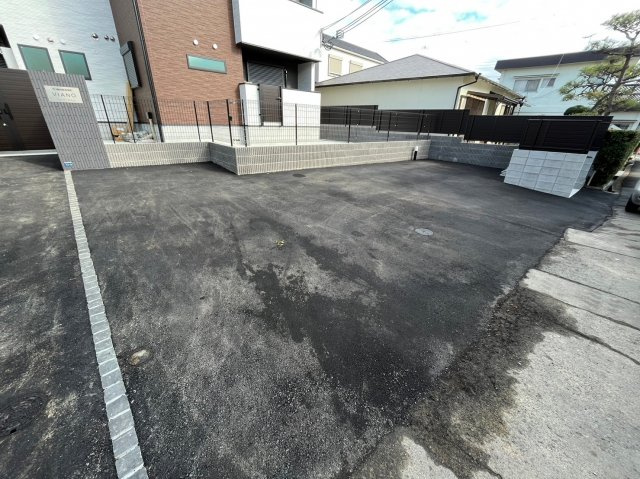 ワコーレヴィアーノ垂水霞ヶ丘の駐車場