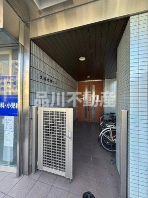 【エントランス】 | 大森北誠ビル | 清潔なエントランスです