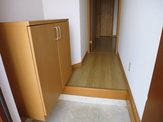 ルマージュ神戸3番館の玄関