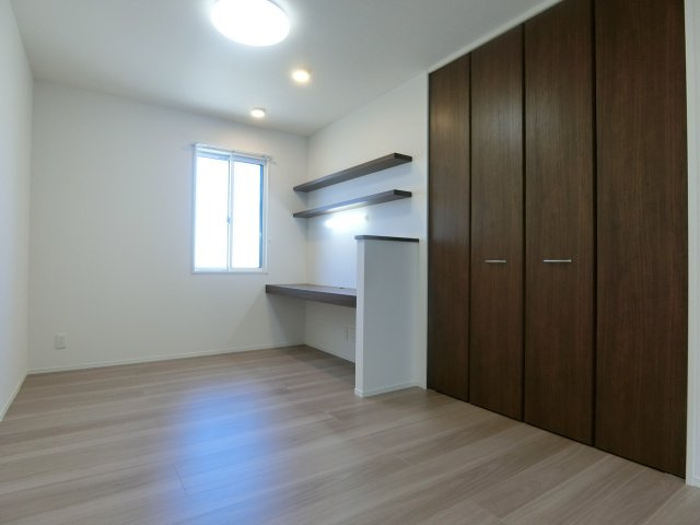 メゾン・アンソレイユの洋室