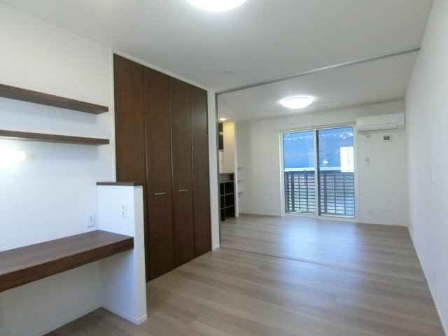 メゾン・アンソレイユの洋室