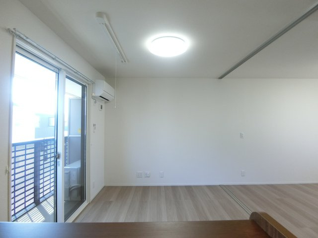 メゾン・アンソレイユの居間・リビング