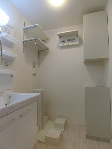 メゾン・アンソレイユの洗面所