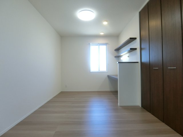 メゾン・アンソレイユの洋室