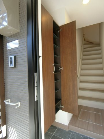 メゾン・アンソレイユの収納