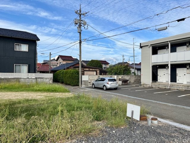 敦賀市松葉町55坪売地の前面道路含む現地写真