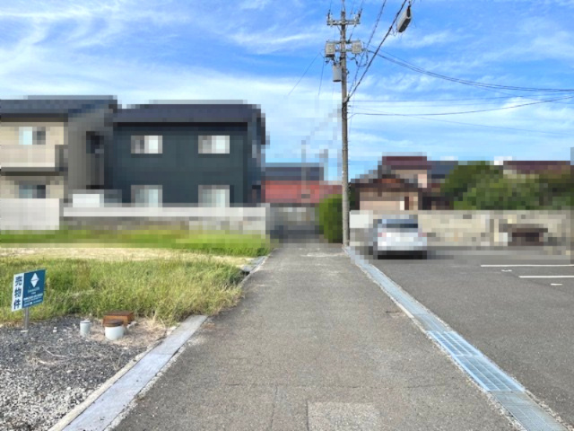 敦賀市松葉町55坪売地の前面道路含む現地写真
