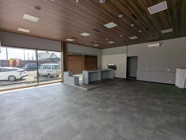 事業用）西浜武貸店舗のロビー