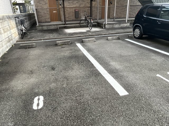 グランマーシーマサノ　Aの駐車場