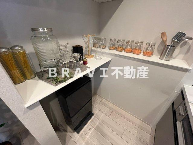 アーバネックス本町Ⅱのキッチン|コンパクトなキッチンで掃除もラクラク
