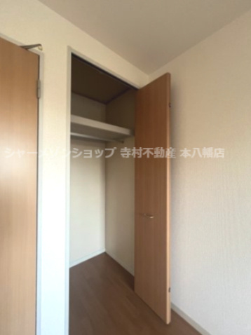ヴィラージュ市川大町のその他|洋室収納♪