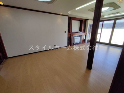 【居間・リビング】 | 神野新田町クノ割貸家