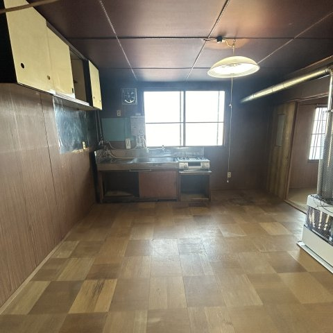 千葉アパートの居間・リビング