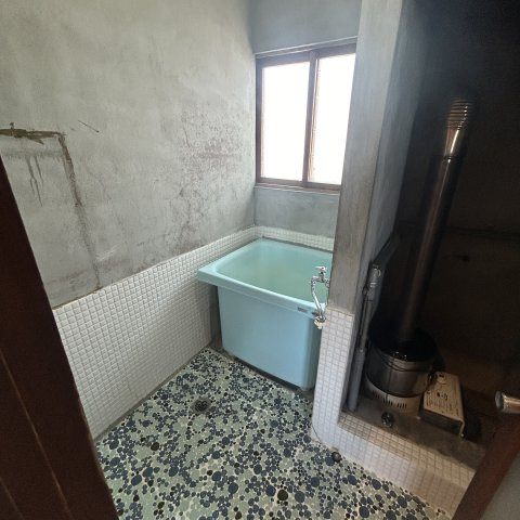 千葉アパートの浴室