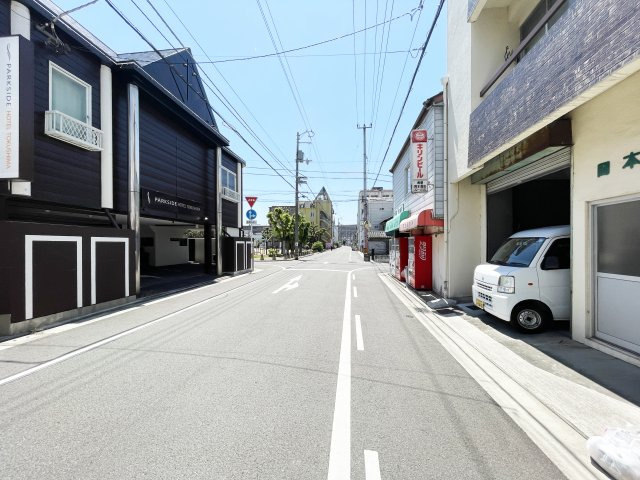 徳島市鷹匠町３丁目の一棟マンションの周辺
