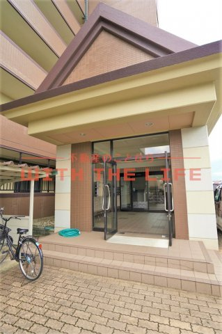 エテルナ・エーカーズ【10,000円キャッシュバック対象物件】のエントランス|エントランスです