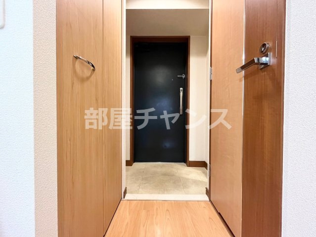 プレサンス栄メディパークの玄関