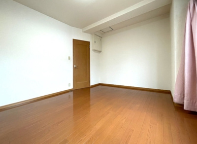 【居間・リビング】 | Uビル