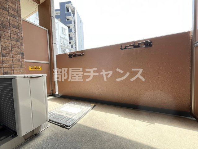 プレサンス鶴舞公園WESTのバルコニー