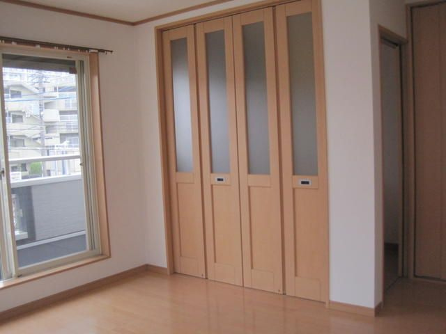 ルミエールＮａｒｉｔａの寝室