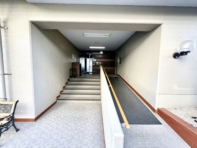 ニュー長町サンハイツの外観