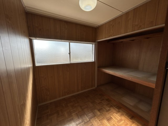 自由ヶ丘住宅の収納|２階の物置スペースです。