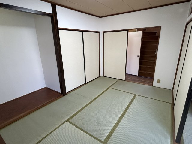 自由ヶ丘住宅の和室|床の間があります。