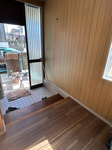 自由ヶ丘住宅の玄関