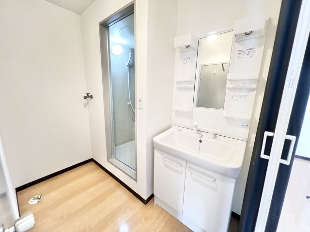 ユーロアベニュー四街道Gの洗面所|※別部屋参考写真