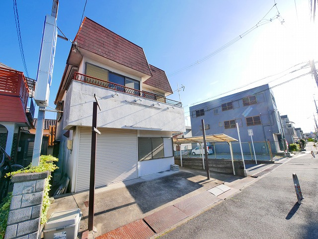 南後背店舗付住宅の外観