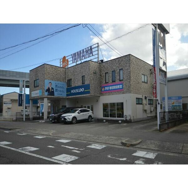 矢木楽器店　春田店舗の外観