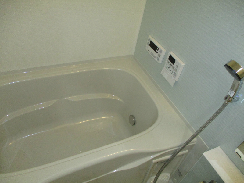 ウィステリアの浴室