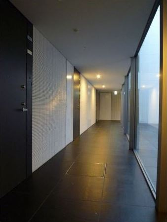 ＹＯＴＳＵＹＡ　ＲＥＳＩＤＥＮＣＥのその他共用部分|共用廊下
