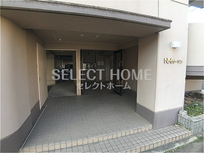 【エントランス】 | ＮＭガーデン | ゆとりのあるエントランスです