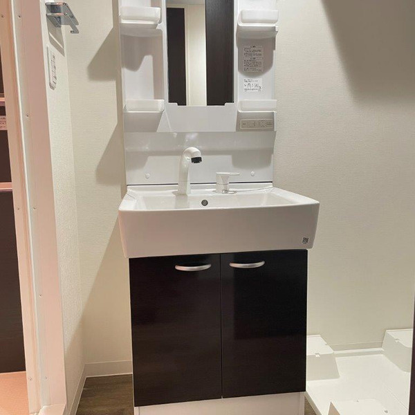 ONLYONE川西中央Ⅰの洗面所