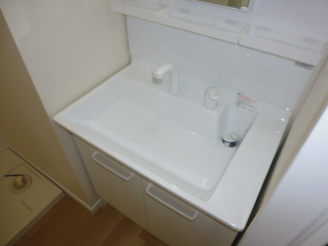 Louvre西中新田の独立洗面台|シャンプードレッサー