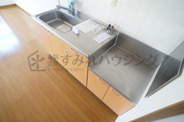 ハーティス宝塚Ⅱのキッチン|参考、同建物・反転間取りの号室