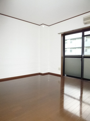 【寝室】 | サクシード