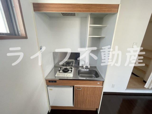 アロンディール新深江のキッチン|コンパクトなキッチンで掃除もラクラク