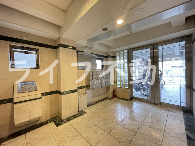 アロンディール新深江のロビー|落ち着いたロビーです