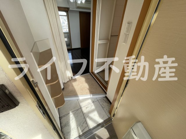 アロンディール新深江の玄関|落ち着いた玄関です