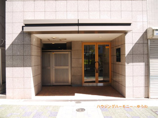 【エントランス】