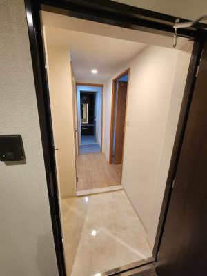 二条城東レジデンスの展望|玄関から～