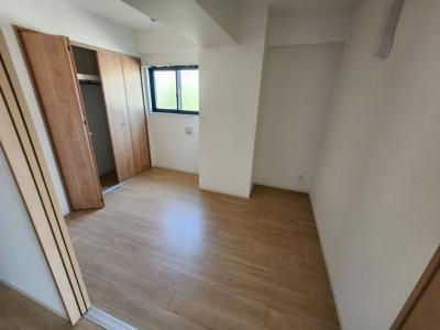 二条城東レジデンスの寝室|洋室5帖