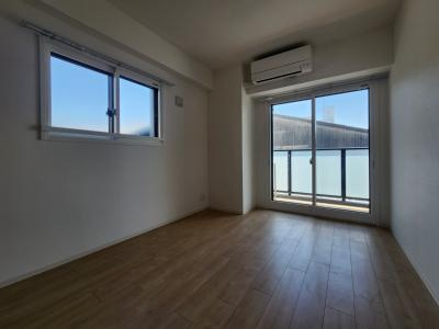 二条城東レジデンスの子供部屋|洋室6帖