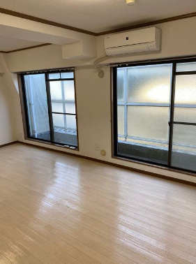 スクエアメゾン姫路城前の居間・リビング