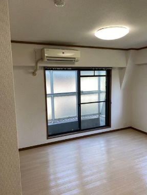 【寝室】 | スクエアメゾン姫路城前